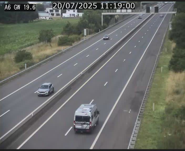 Traffic live webcam Luxembourg - Steinfort - A6 - BK 19.6 - direction Belgique