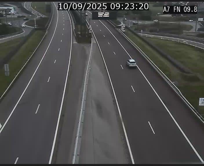Caméra trafic Luxembourg - A7, Tunnel Gousselerbierg, sortie sud, direction rond-point Lorentzweiler (BK 9.9)