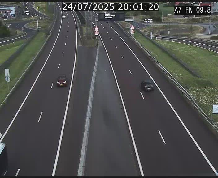 Caméra trafic Luxembourg - A7, Tunnel Gousselerbierg, sortie sud, direction rond-point Lorentzweiler (BK 9.9)