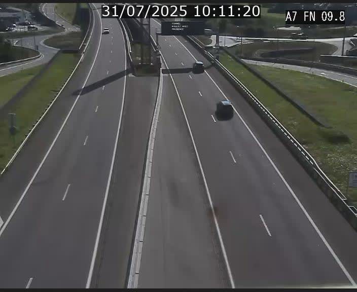 Caméra trafic Luxembourg - A7, Tunnel Gousselerbierg, sortie sud, direction rond-point Lorentzweiler (BK 9.9)