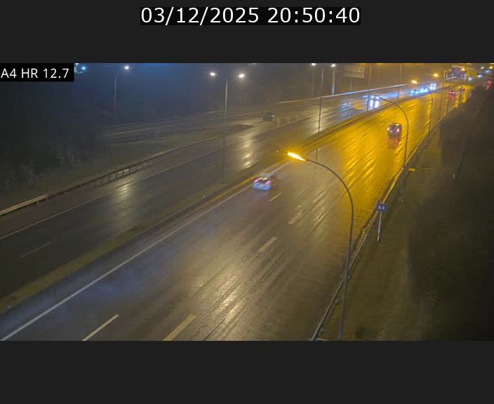Traffic live webcam Luxembourg Esch sur Alzette - A4 - BK 12.7 - direction Esch-Belval