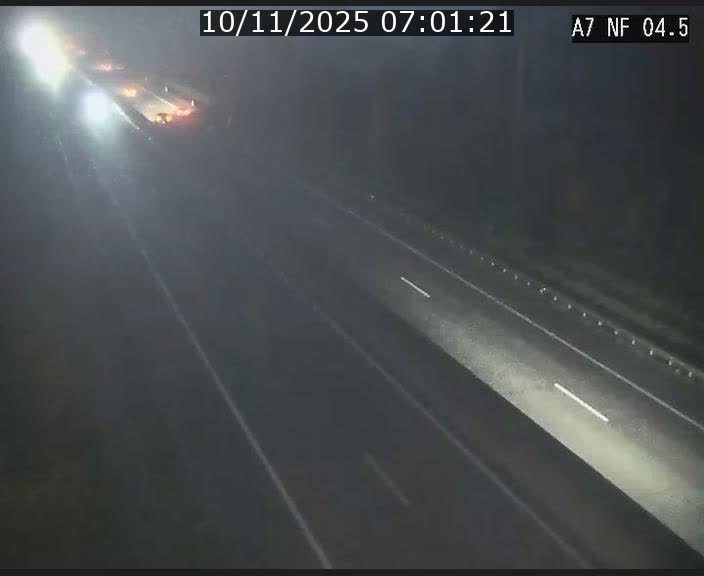 Caméra autoroute Luxembourg A7 - Passage à gibier Rëngelbour - direction Tunnel Grouft