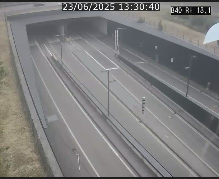 Webcam sur la route de contournement d'Esch-Belval avant le tunnel Central Gate au niveau de la porte de France et du radar fixe