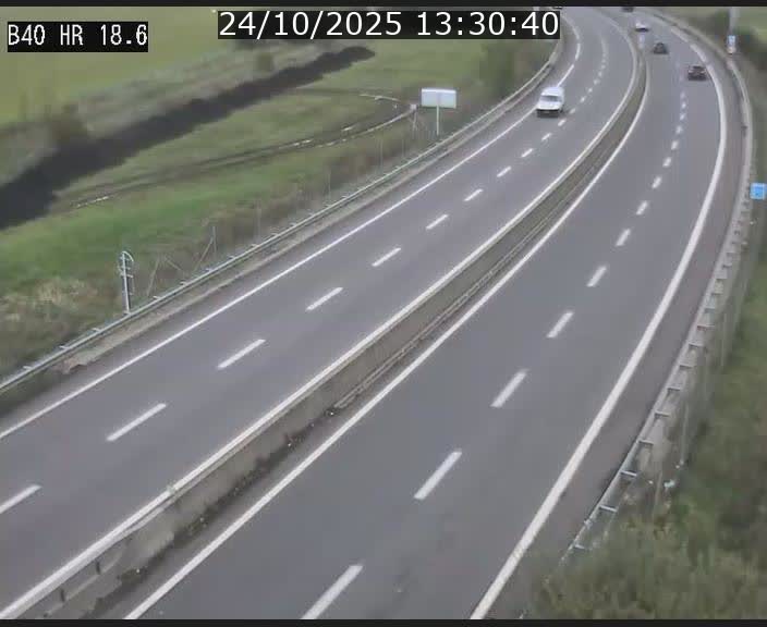 Webcam sur la route de liaison entre Micheville et Esch-Belval à la frontière entre le Luxembourg et la France. Vue orientée vers la Lorraine.