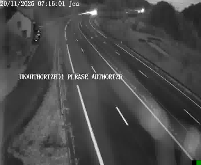 Webcam sur la D910 située dans la Côte des 4 vents. Vue orientée vers le bas, vers Saint-Avold.