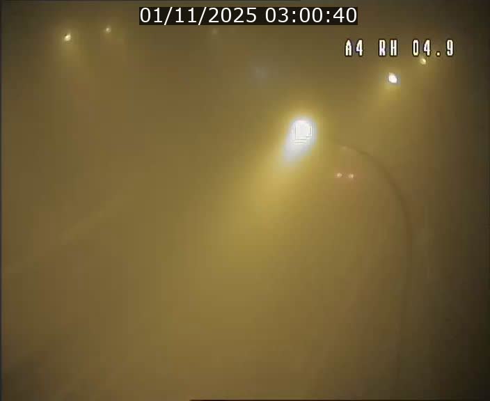 Traffic live webcam Luxembourg Leudelange - A4 - BK 4.9 - direction Luxembourg