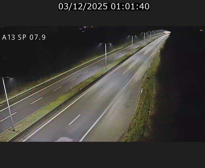 Traffic live webcam Luxembourg Jonction Lankelz - A13 direction Pétange - BK 7.9