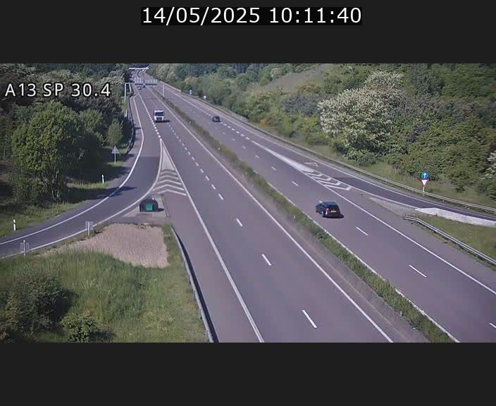 Traffic live webcam Luxembourg Altwies - A13 direction Luxembourg-ville - BK 30.4