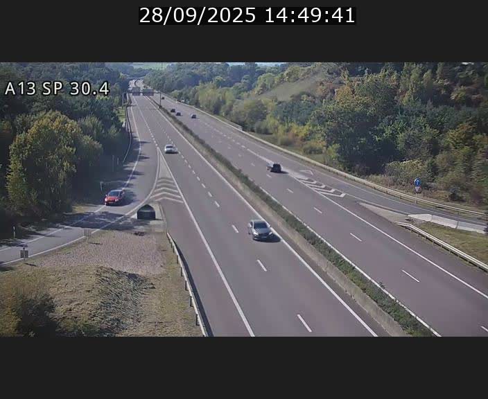 Traffic live webcam Luxembourg Altwies - A13 direction Luxembourg-ville - BK 30.4