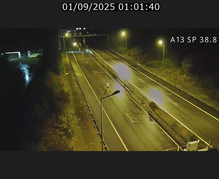 Webcam autoroute A13 à l'entrée ouest du tunnel Markusbierg à Schengen. Vue orientée vers le tunnel et l'Allemagne