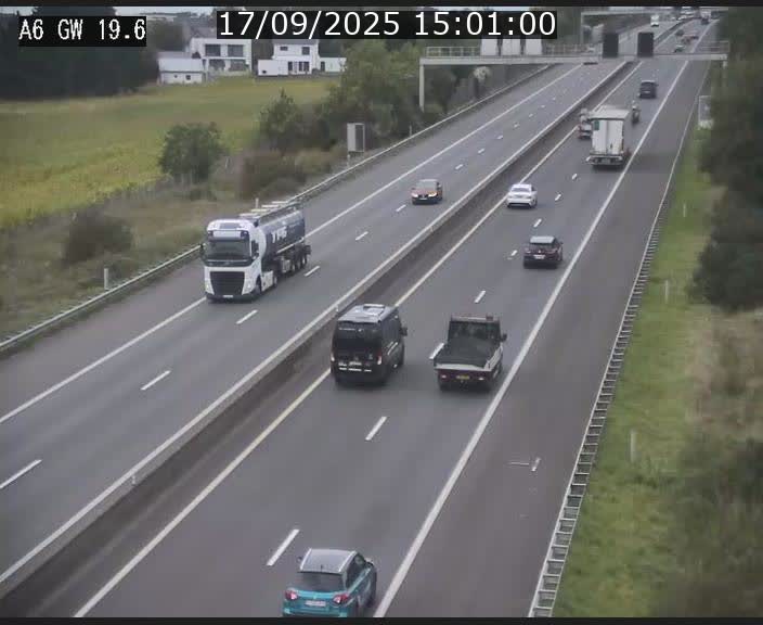 Traffic live webcam Luxembourg - Steinfort - A6 - BK 19.6 - direction Belgique