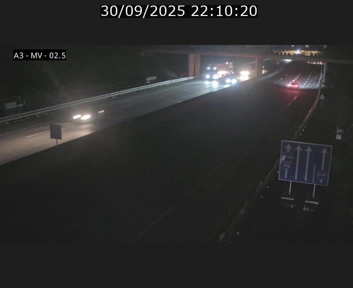 Webcam autoroute A3 au Luxembourg à proximité de la Croix de Gasperich. Vue orientée vers Luxembourg