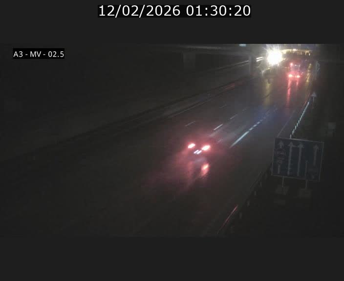 Webcam autoroute A3 au Luxembourg à proximité de la Croix de Gasperich. Vue orientée vers Luxembourg