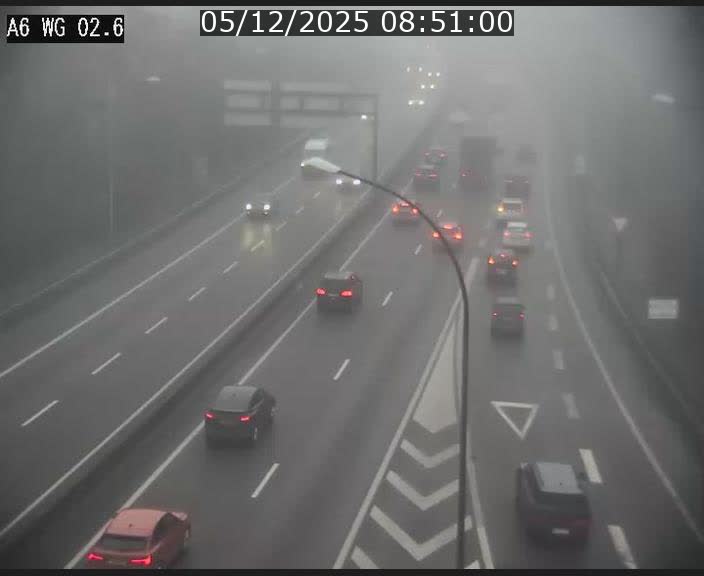 Traffic live webcam Luxembourg Croix de Cessange - A6 - BK 2.6 - direction France/Allemagne