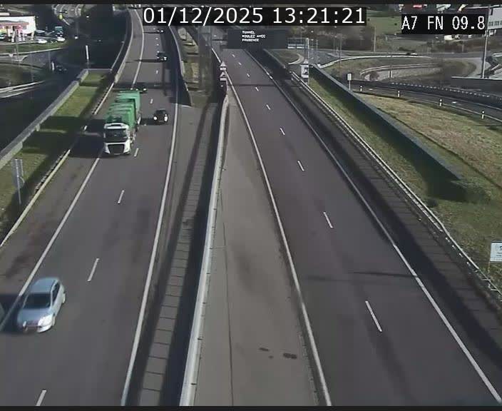 Caméra trafic Luxembourg - A7, Tunnel Gousselerbierg, sortie sud, direction rond-point Lorentzweiler (BK 9.9)