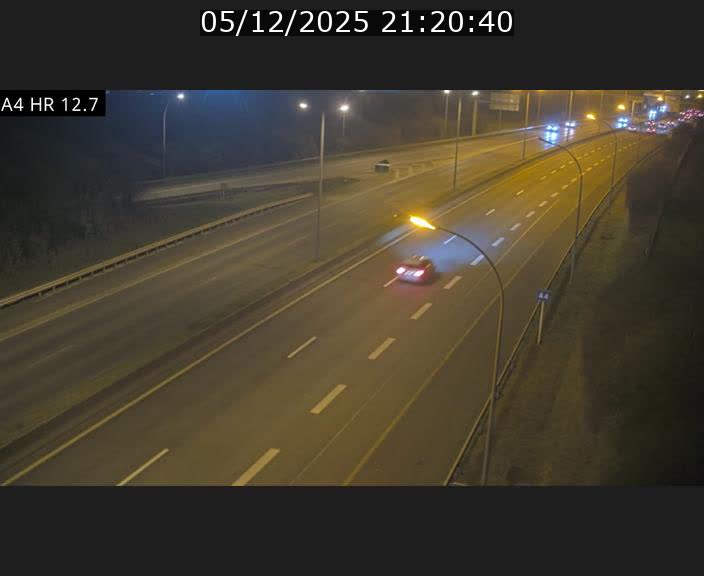 Traffic live webcam Luxembourg Esch sur Alzette - A4 - BK 12.7 - direction Esch-Belval