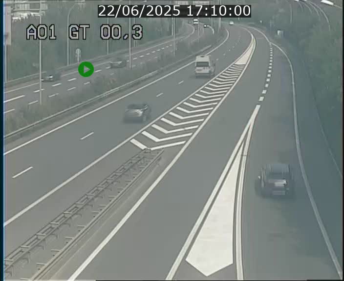 Traffic live webcam Luxembourg Croix de Gasperich - A1 direction Kirchberg - BK 0.3