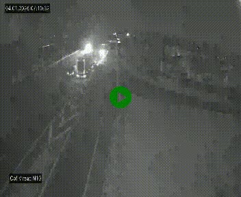 Vue en direct de l'autoroute A10 grâce à un drône situé au-dessus du péage de Virsac