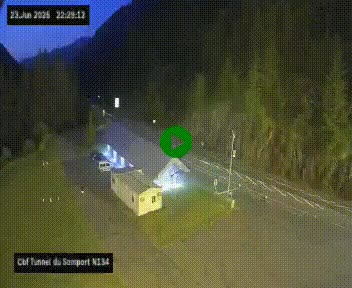 Webcam à l'entrée du tunnel du Somport, côté français, sur la N134, dans les Pyrénées, en direction de l'Espagne, à 1116 mètres d'altitude