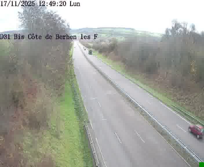 Webcam de surveillance sur D31bis (France) à Behren-lès-Forbach, cadrée vers Sarreguemines, proposant une information routière utile aux déplacements quotidiens.