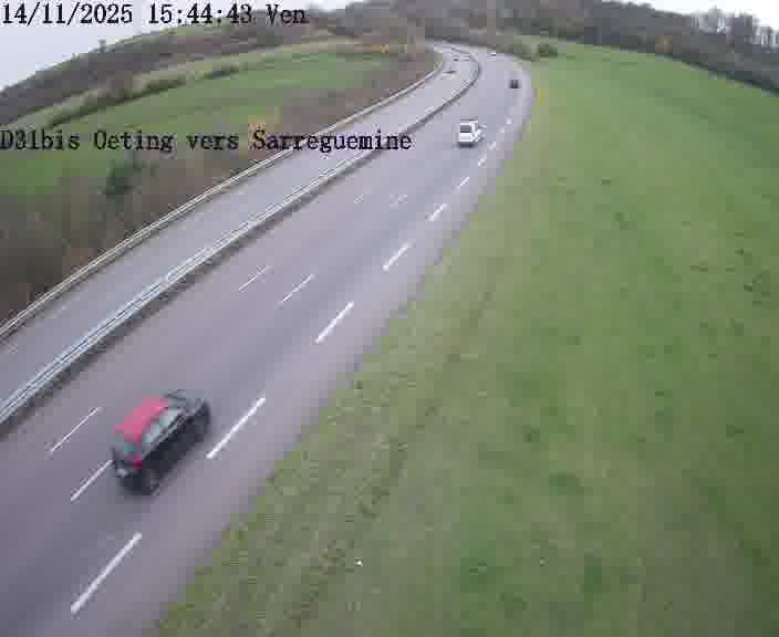 Webcam installée le long de D31bis (France) à Oeting, pointée vers Sarreguemines, utile pour suivre précisément les conditions de trafic.