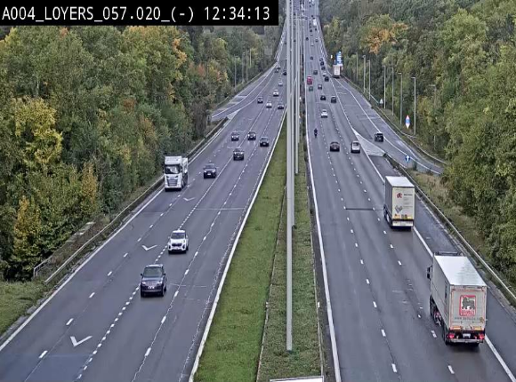 Webcam E411 au niveau du viaduc de Beez à Loyers, entre Champion et Warissoulx. Vue orientée vers Bruxelles