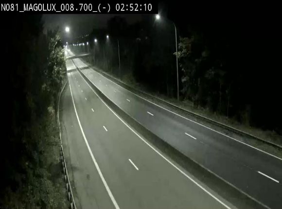 Webcam sur la N81 (E411) à hauteur de la jonction avec la N883. Vue orientée vers Arlon