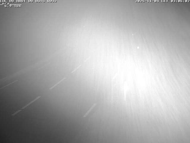 Webcam à 406 mètres d'altitude au niveau du col du haut du bois sur la RD32