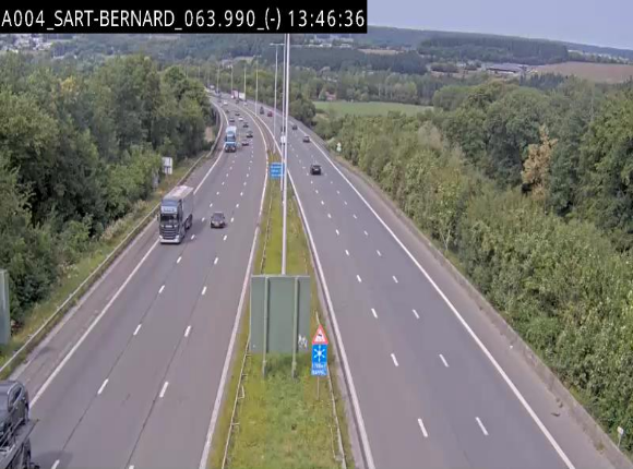 Webcam E411 à hauteur d'Assesse en provenance d'Arlon ou de la N4 vers Namur