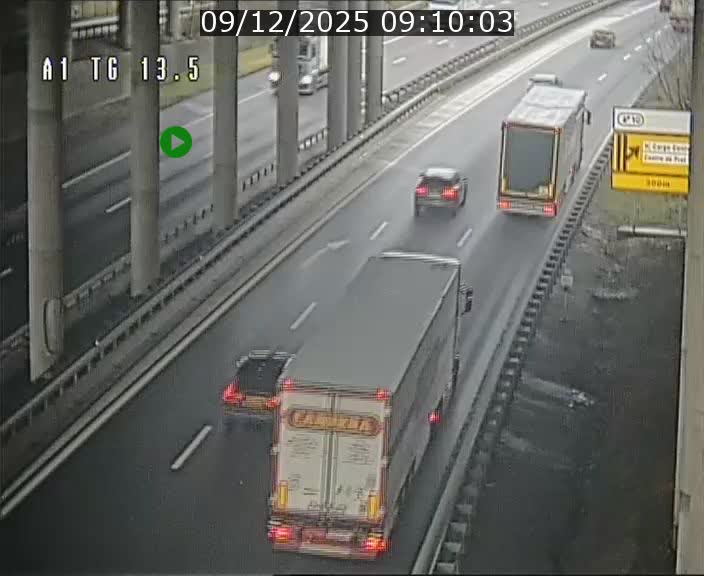 Traffic live webcam Luxembourg Senningen - A1 direction Luxembourg - BK 13.5