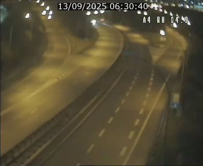 Traffic live webcam Luxembourg Leudelange - A4 - BK 4.9 - direction Luxembourg