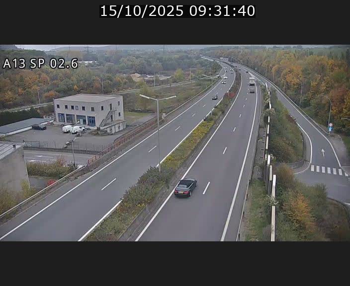 Traffic live webcam Luxembourg Sanem - A13 direction Pétange - BK 2.6
