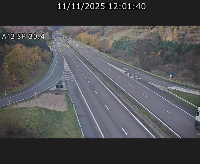 Traffic live webcam Luxembourg Altwies - A13 direction Luxembourg-ville - BK 30.4