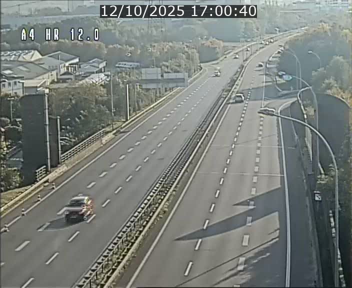 Traffic live webcam Luxembourg Jonction Foetz - A4 - BK 12.0 - direction Esch sur Alzette