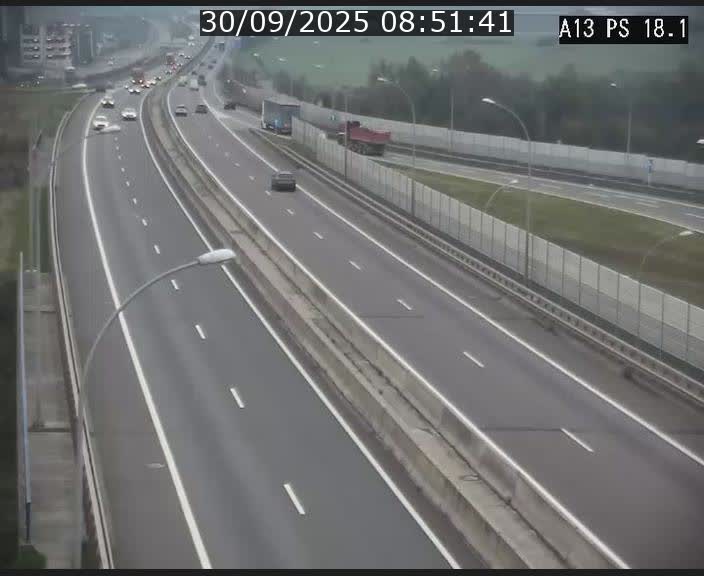 Traffic live webcam Luxembourg Dudelange - A13 direction Croix de Bettembourg - BK 18.1