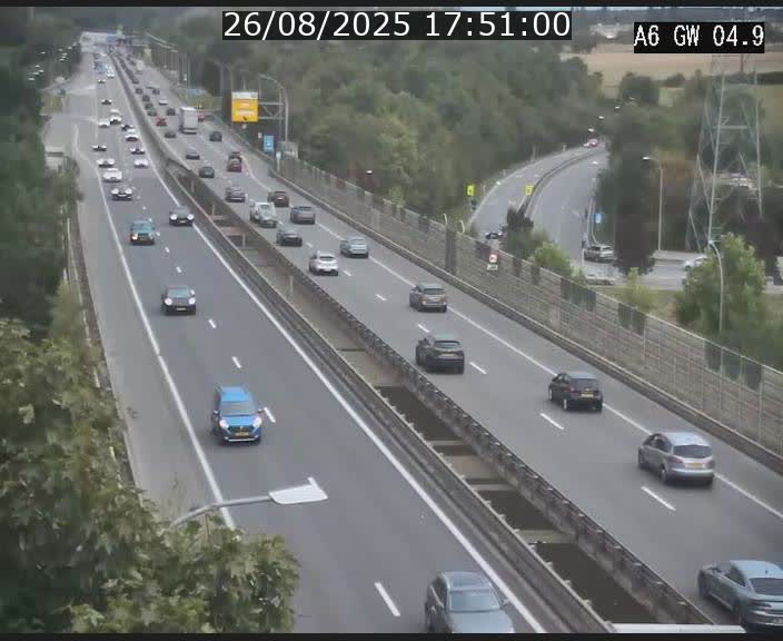 Traffic live webcam Luxembourg Croix de Cessange - A6 - BK 4.9 - direction Belgique