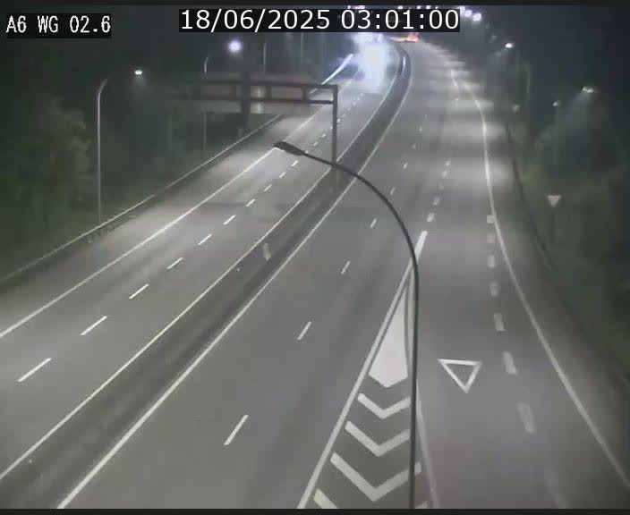 Traffic live webcam Luxembourg Croix de Cessange - A6 - BK 2.6 - direction France/Allemagne