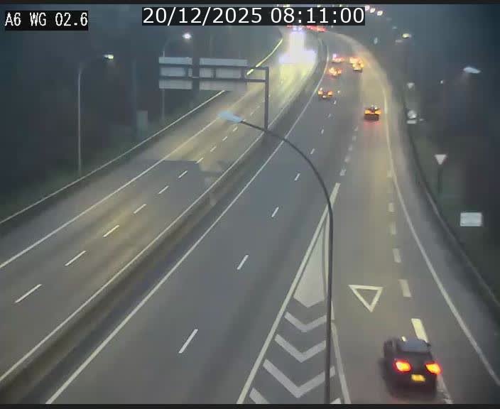 Traffic live webcam Luxembourg Croix de Cessange - A6 - BK 2.6 - direction France/Allemagne