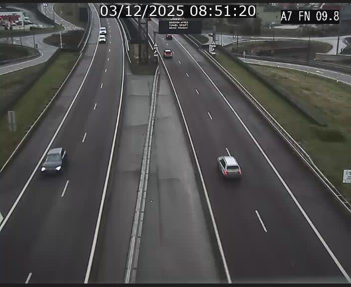 Caméra trafic Luxembourg - A7, Tunnel Gousselerbierg, sortie sud, direction rond-point Lorentzweiler (BK 9.9)