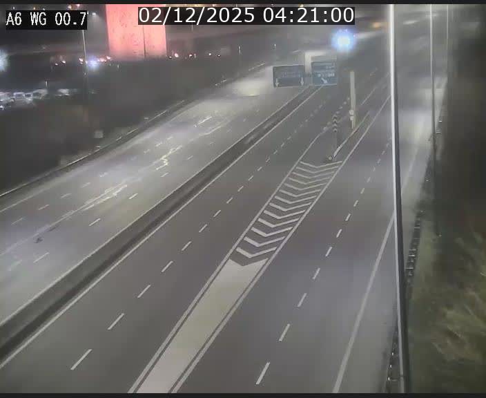 Traffic live webcam Luxembourg Croix de Cessange - A6 - BK 0.7 - direction A3 France