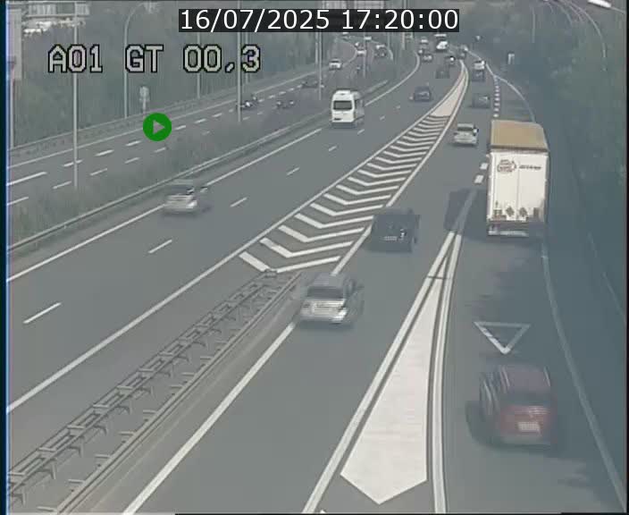 Traffic live webcam Luxembourg Croix de Gasperich - A1 direction Kirchberg - BK 0.3