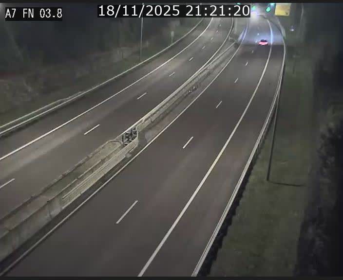 Caméra autoroute Luxembourg A7 - Passage à gibier Rëngelbour - direction Tunnel Stafelter