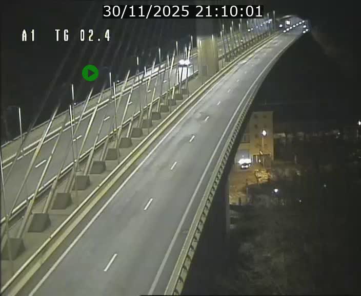 Traffic live webcam Luxembourg Sandweiler - A1 direction Luxembourg-ville - BK 2.4
