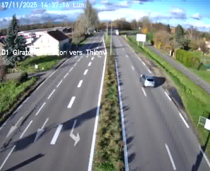Webcam de surveillance sur D1 (France) à Ennery, cadrée vers Thionville, proposant une information routière utile aux déplacements quotidiens.