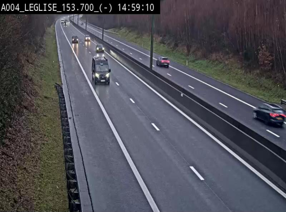 Webcam autoroute A4 (E411-E25) à Léglise, avant la jonction avec la N40. Vue orientée vers Bruxelles