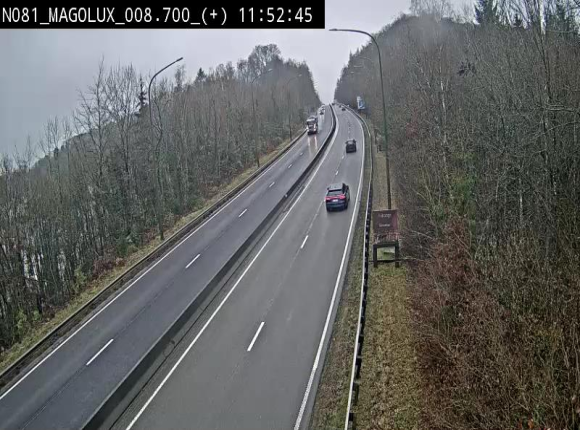 Webcam sur la N81 (E411) à hauteur de la jonction avec la N883. Vue orientée vers Longwy