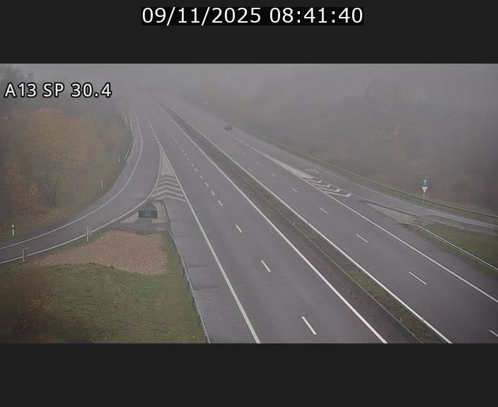 Traffic live webcam Luxembourg Altwies - A13 direction Luxembourg-ville - BK 30.4