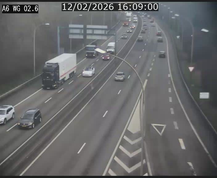 Traffic live webcam Luxembourg Croix de Cessange - A6 - BK 2.6 - direction France/Allemagne