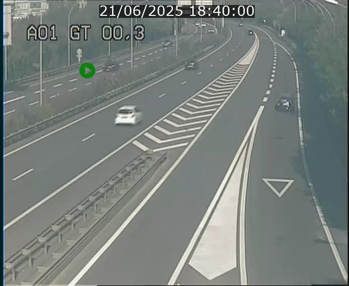 Traffic live webcam Luxembourg Croix de Gasperich - A1 direction Kirchberg - BK 0.3