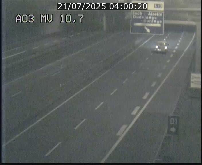 Traffic live webcam Luxembourg Croix de Bettembourg - A3 - BK 10.7 - direction France